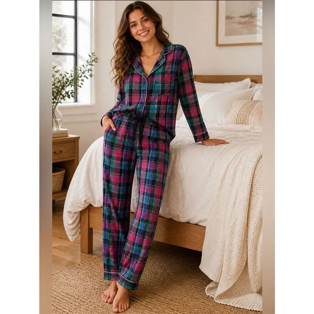 Victoria’s Secret Shimmer Dreamer Pajamas